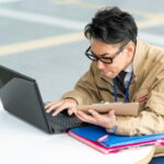 公務員が副収入できる？